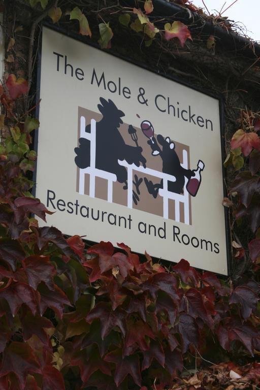 The Mole And Chicken Hotel Long Crendon Habitación foto